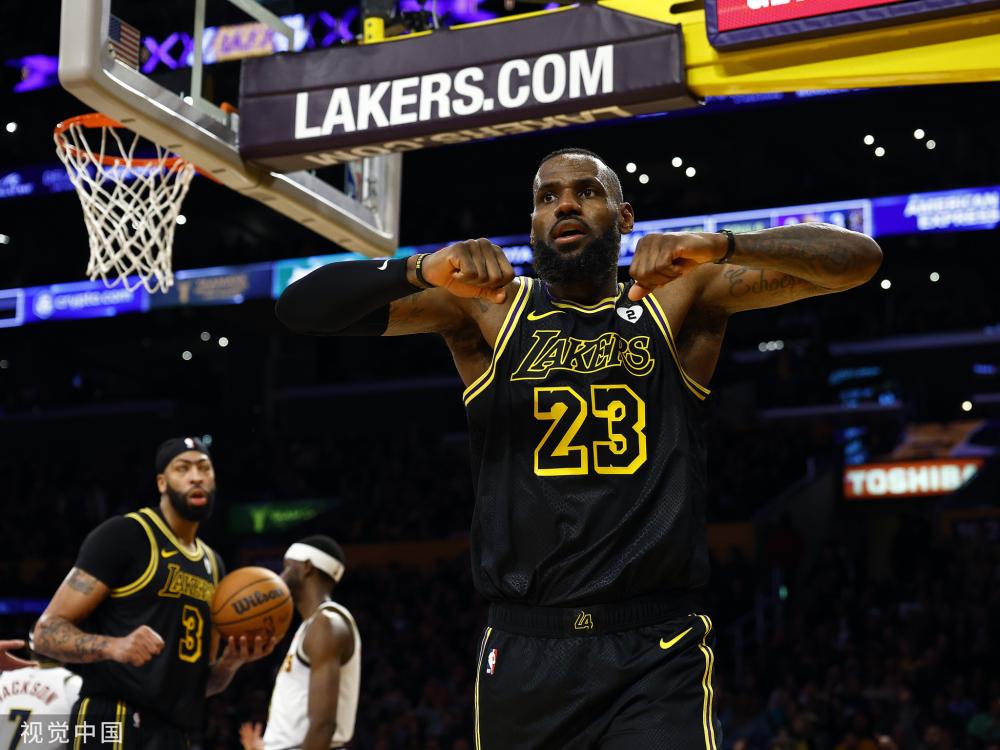 队和球员来 队和球员来